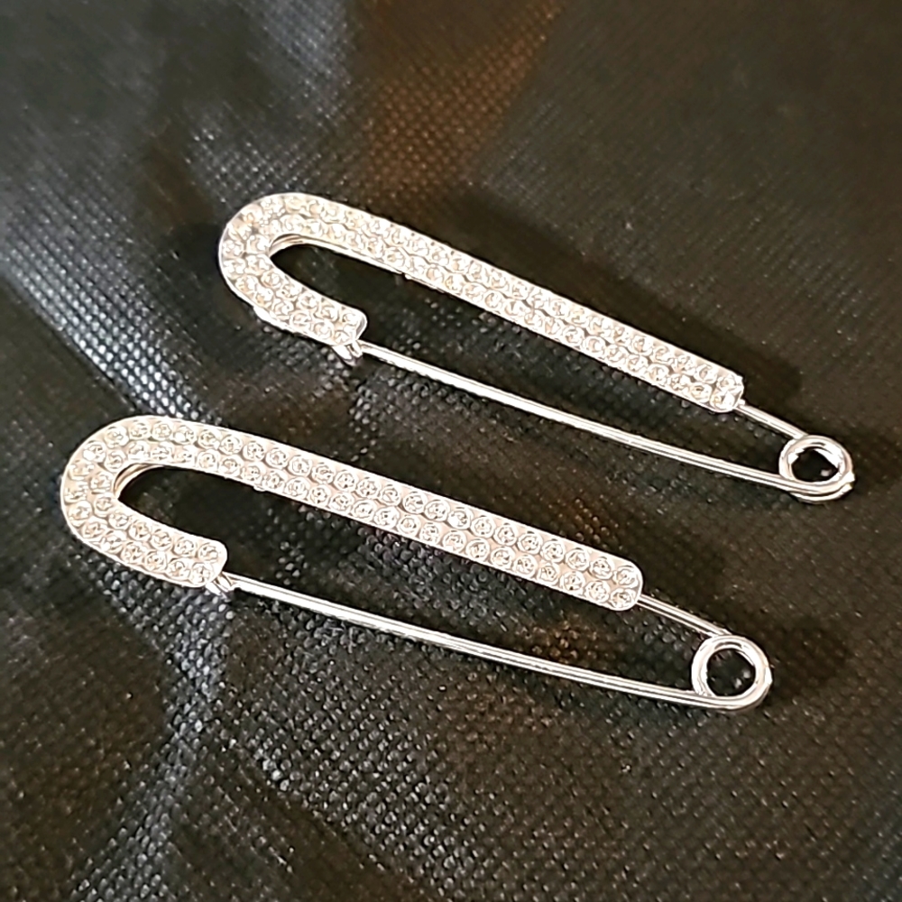 Silver Rhinestone paper clips.